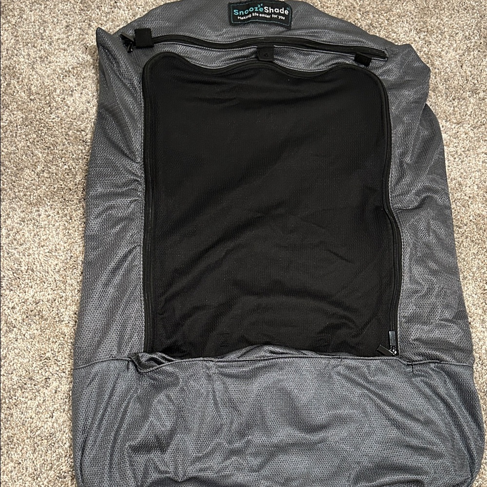 SnoozeShade Plus Deluxe Stroller Sun Shade